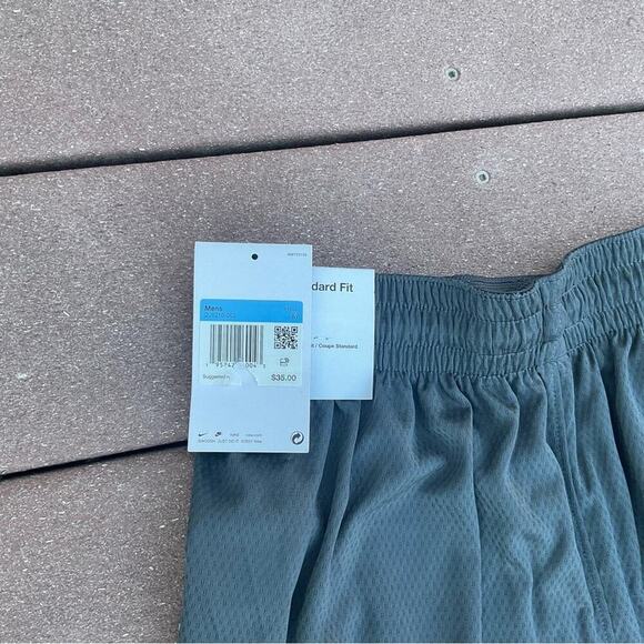 NWT Nike Alabama Crimson Tide Athletic Shorts - Picture 3 of 6